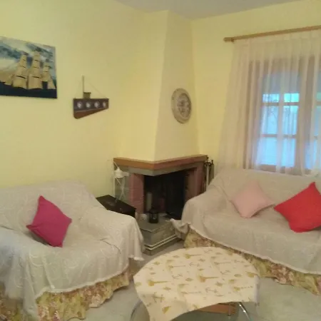 Family Seaside House In Mouries Paralia Dionysiou